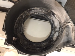 ドラム式洗濯機の内部の汚れ